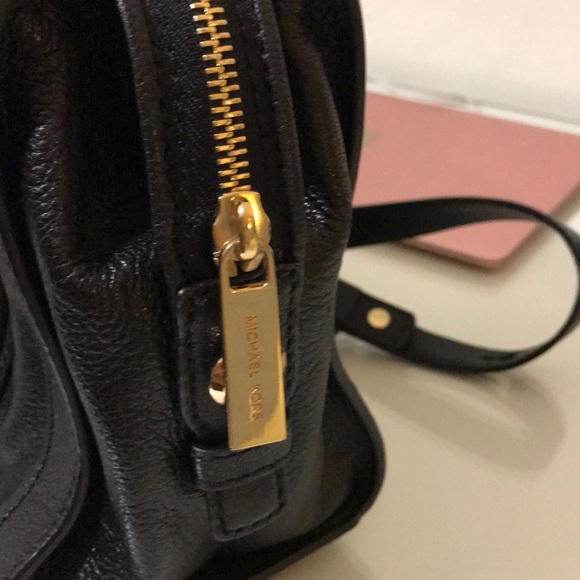 Michael Kors bag - Picture 3 of 7